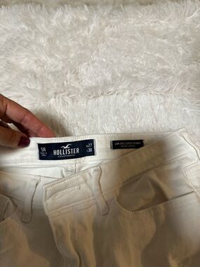Hollister White Low-Rise Skinny Jeans